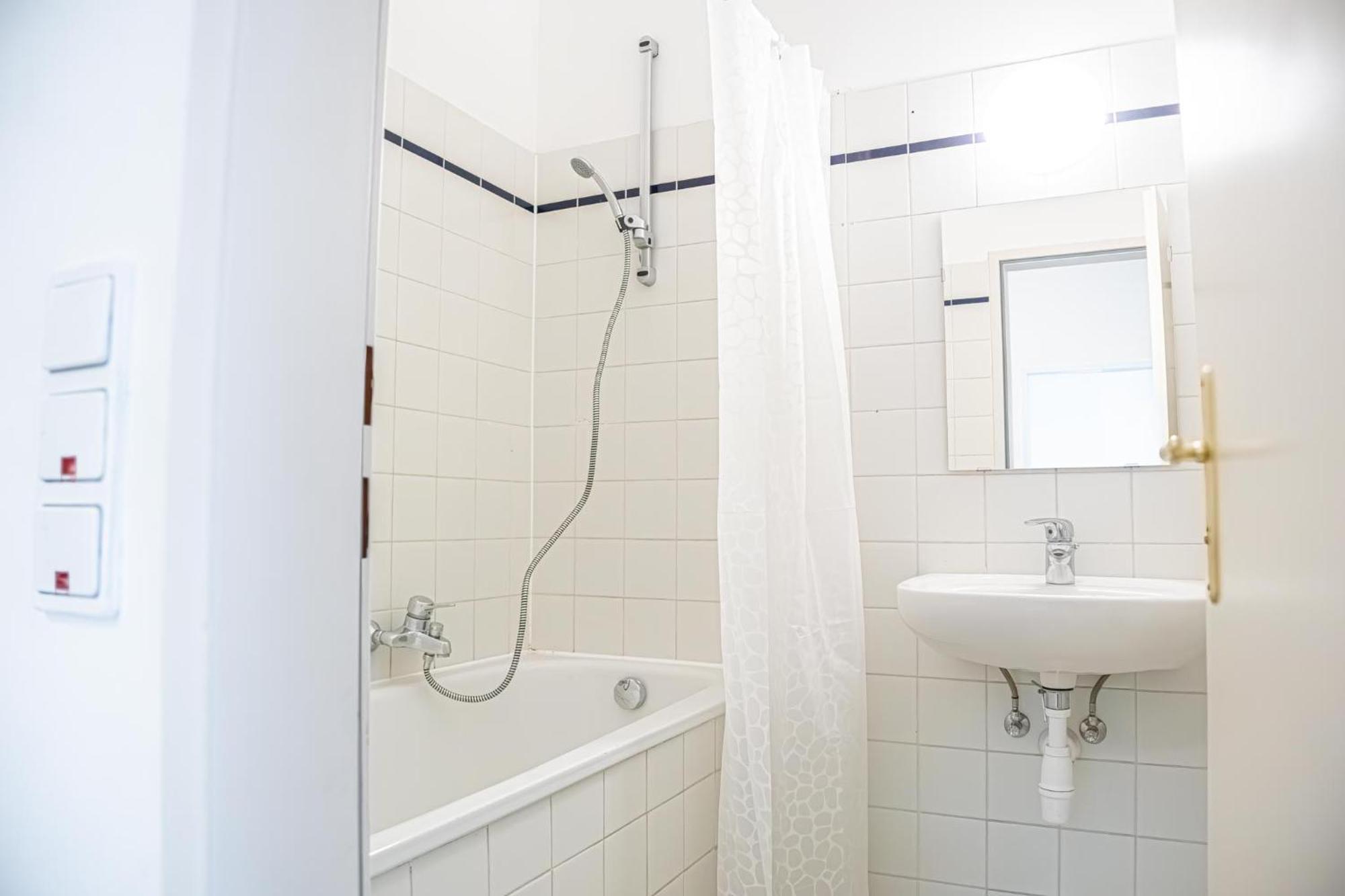 Homely 3br Apt.- Perfect For Families And Groups * Wenen